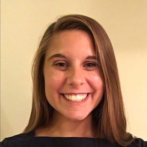 Meet your Posher, Abigail